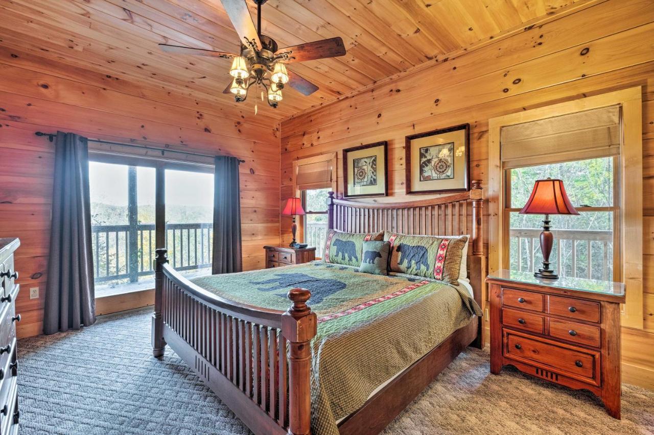 Pigeon Forge Cabin With Brand New Hot Tub And Views! Sevierville Exterior foto