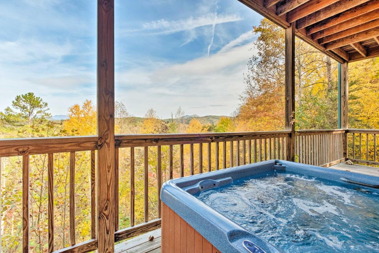 Pigeon Forge Cabin With Brand New Hot Tub And Views! Sevierville Exterior foto